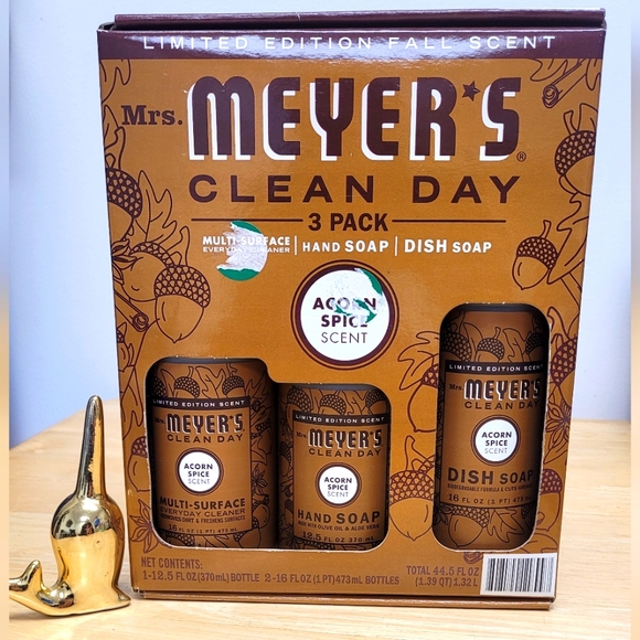 SEND OFFERS! NWT Mrs. Meyer's clean day 3 pack - Picture 1 of 3